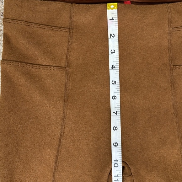 Spanx Faux Suede Leggings in Rich Caramel Size Large - Picture 6 of 9